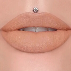 Jeffree Star Cosmetics Velvet Trap Lipstick Diet Mannequin
